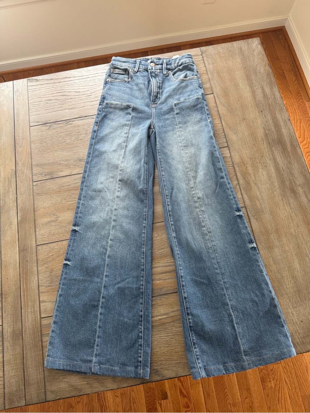Good American Wide Leg Jeans - Light Blue Wash